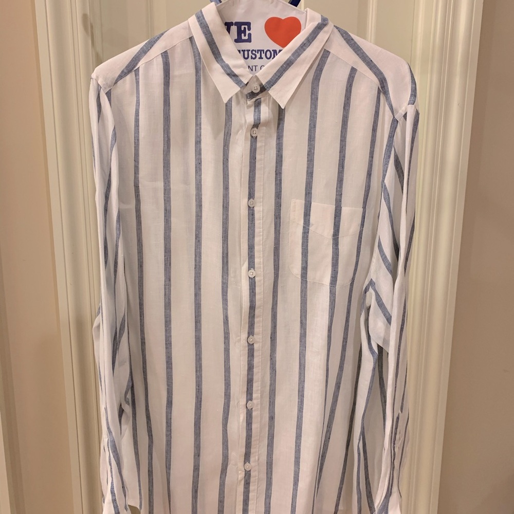 Men’s Button Down. Size XL. 100% Linen.